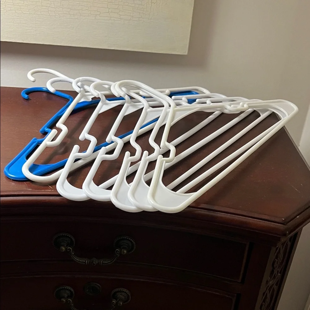 Indented Clothes Hangers (set of 7)